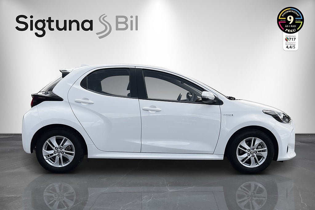 Vehicle Image 6