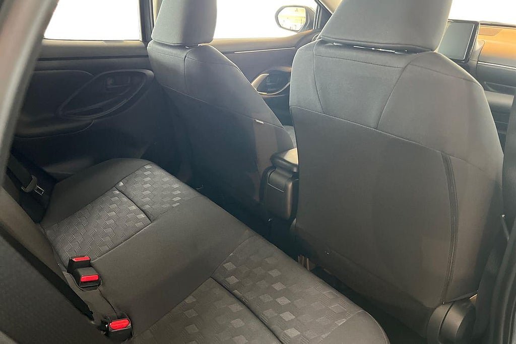 Vehicle Image 7