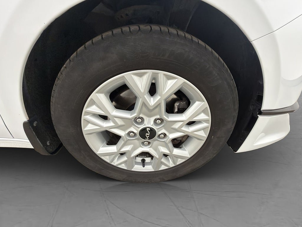 Vehicle Image 31
