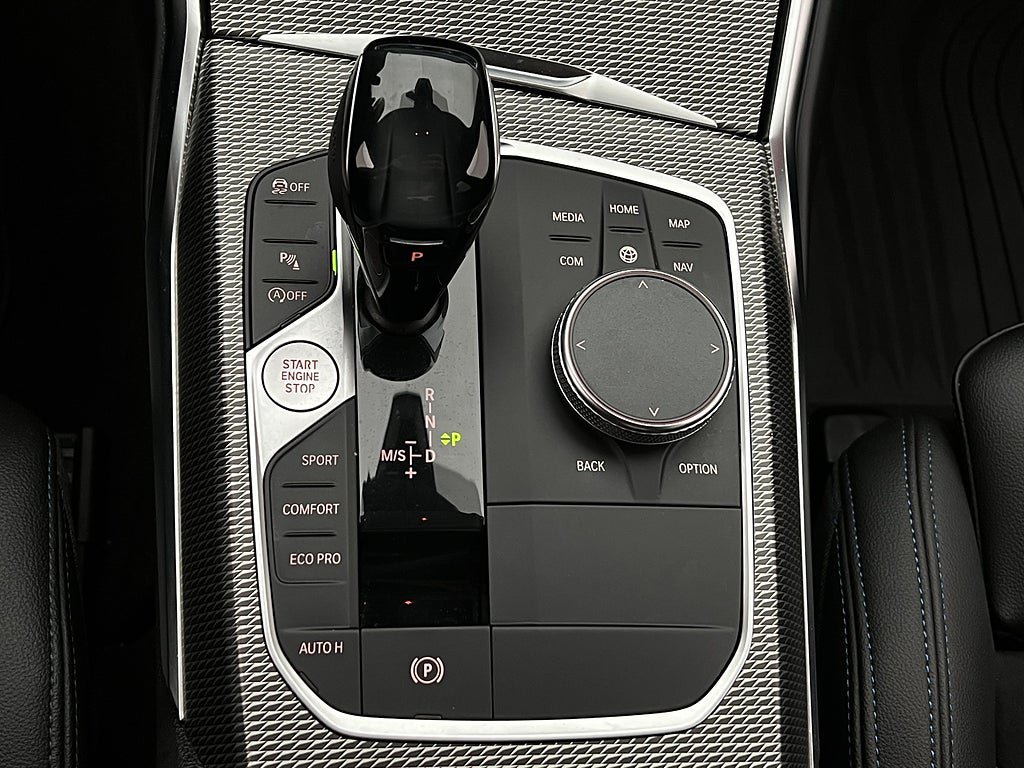 Vehicle Image 27