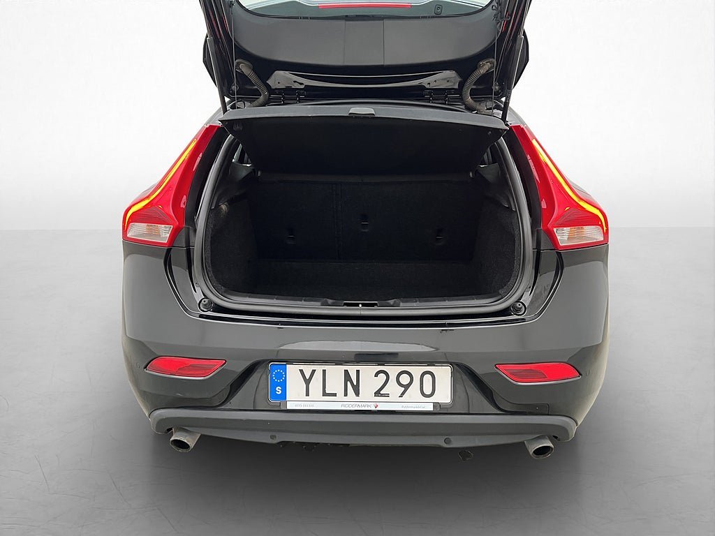 Vehicle Image 23