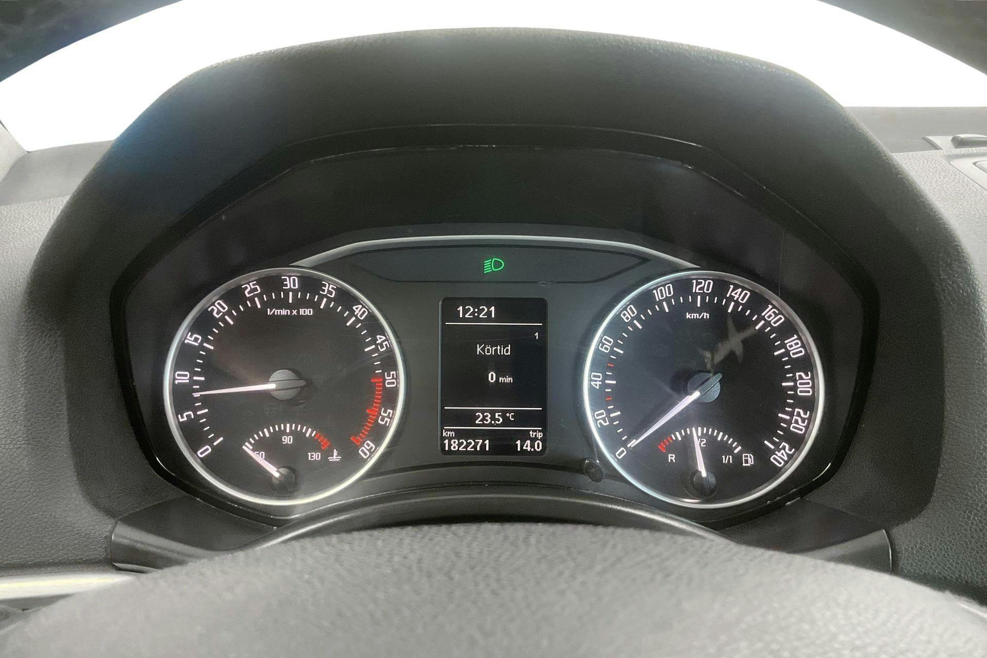 Vehicle Image 11