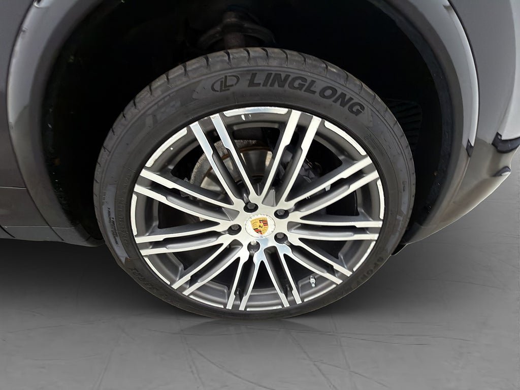 Vehicle Image 35