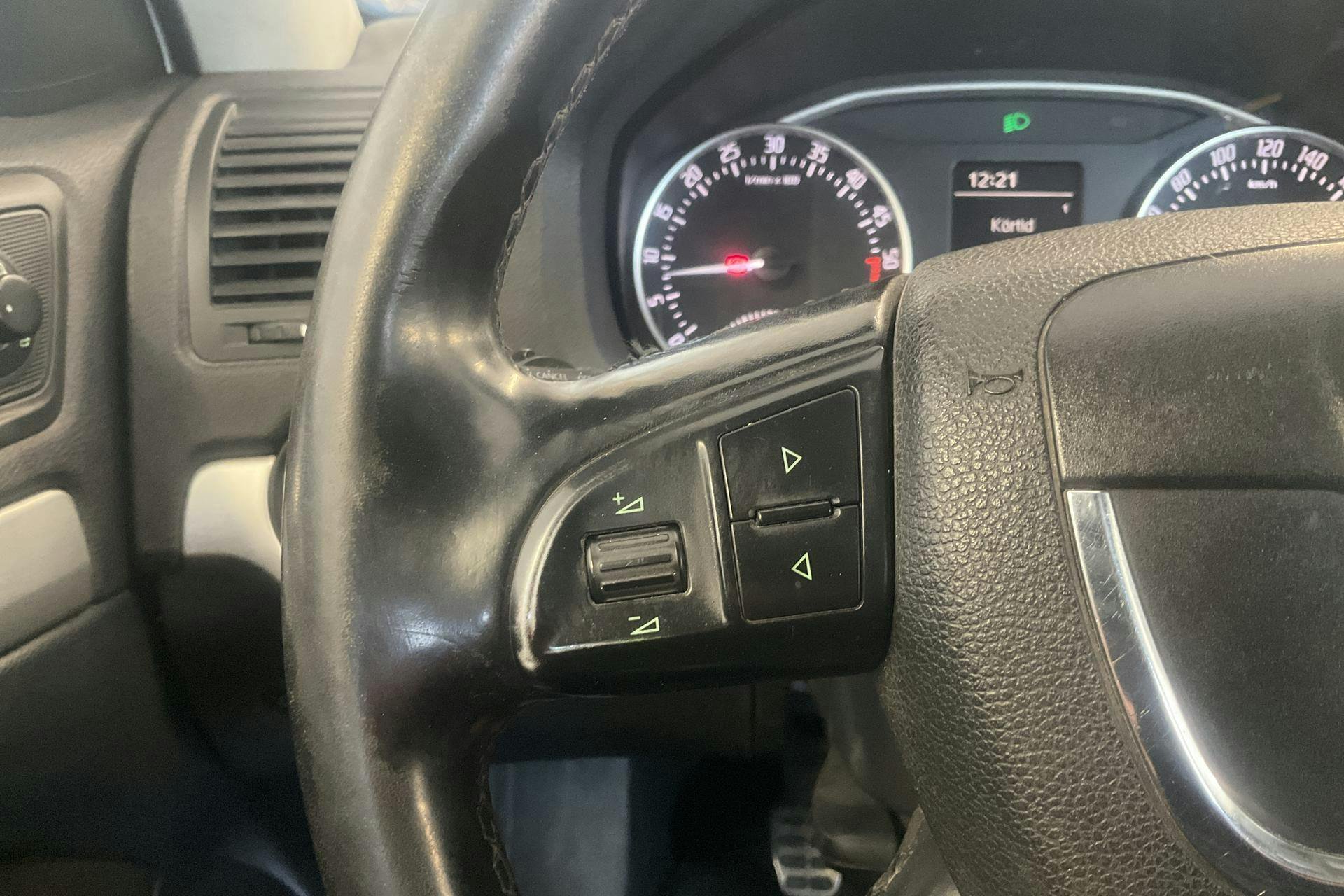 Vehicle Image 17