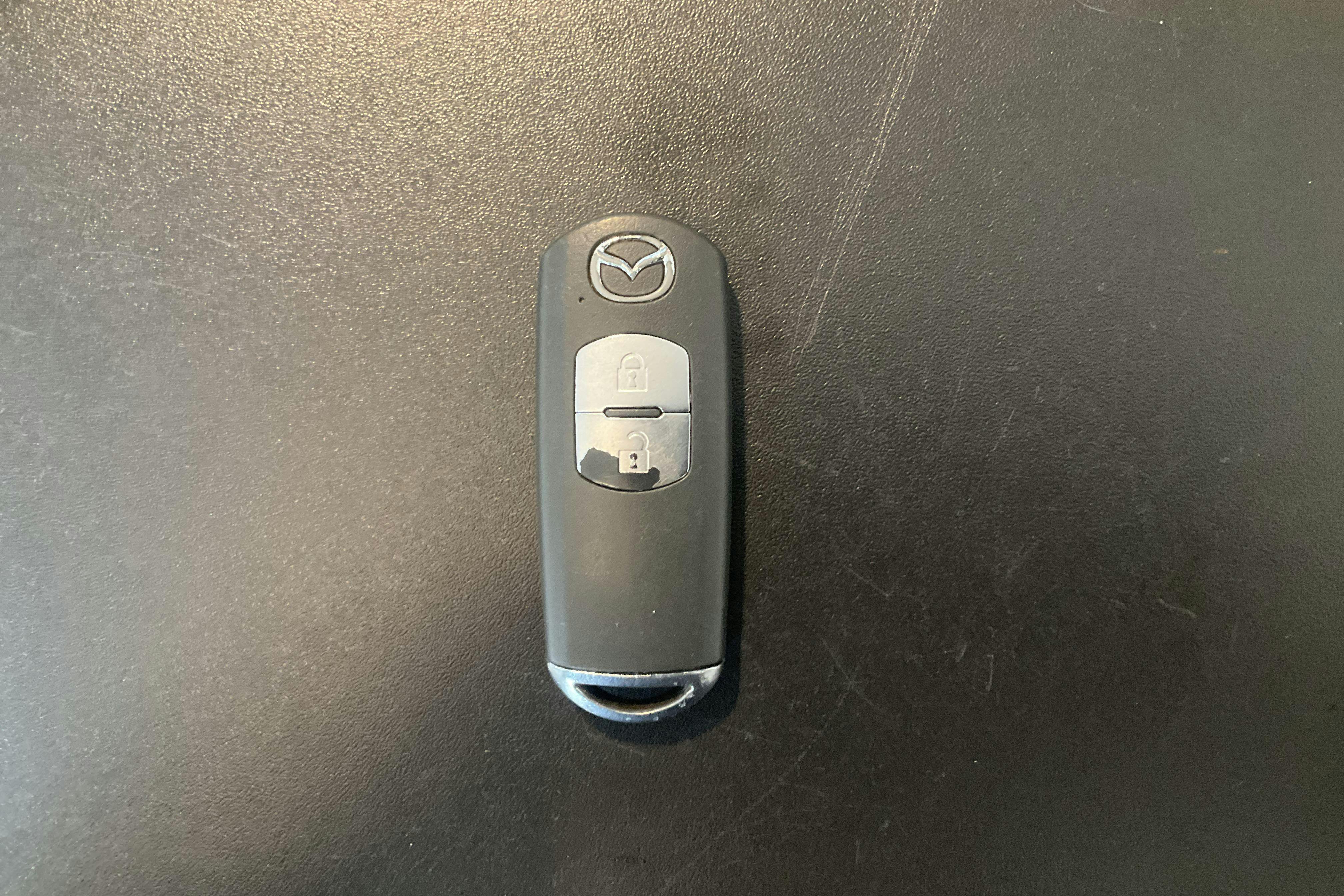 Vehicle Image 12