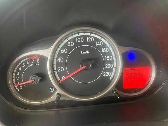 Vehicle Image 11