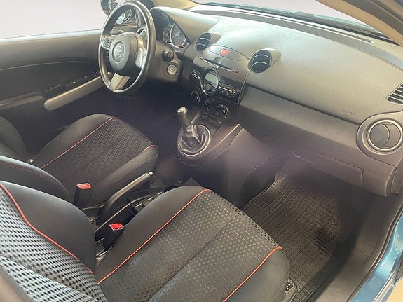Vehicle Image 14