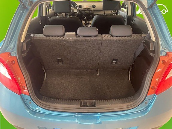 Vehicle Image 15