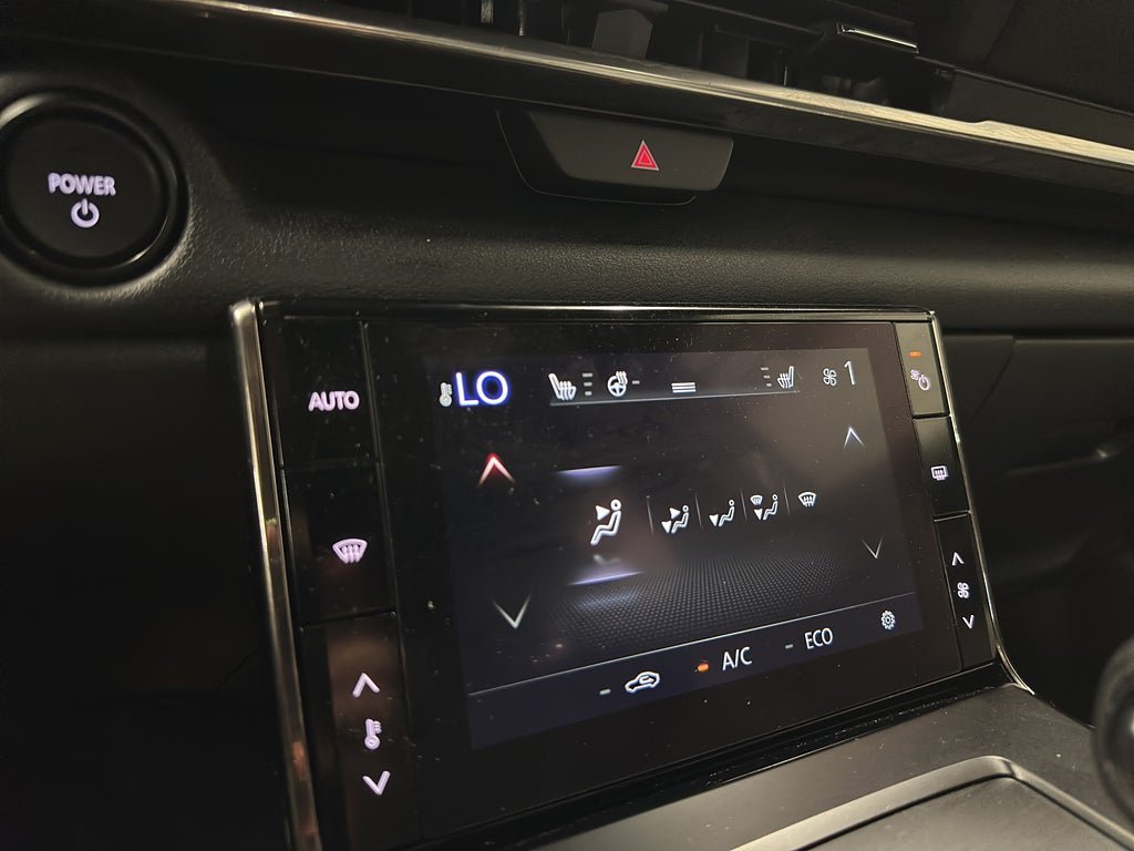 Vehicle Image 23