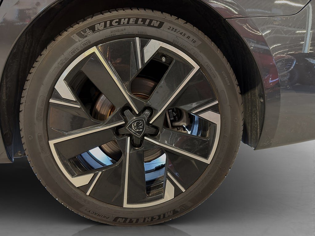 Vehicle Image 38