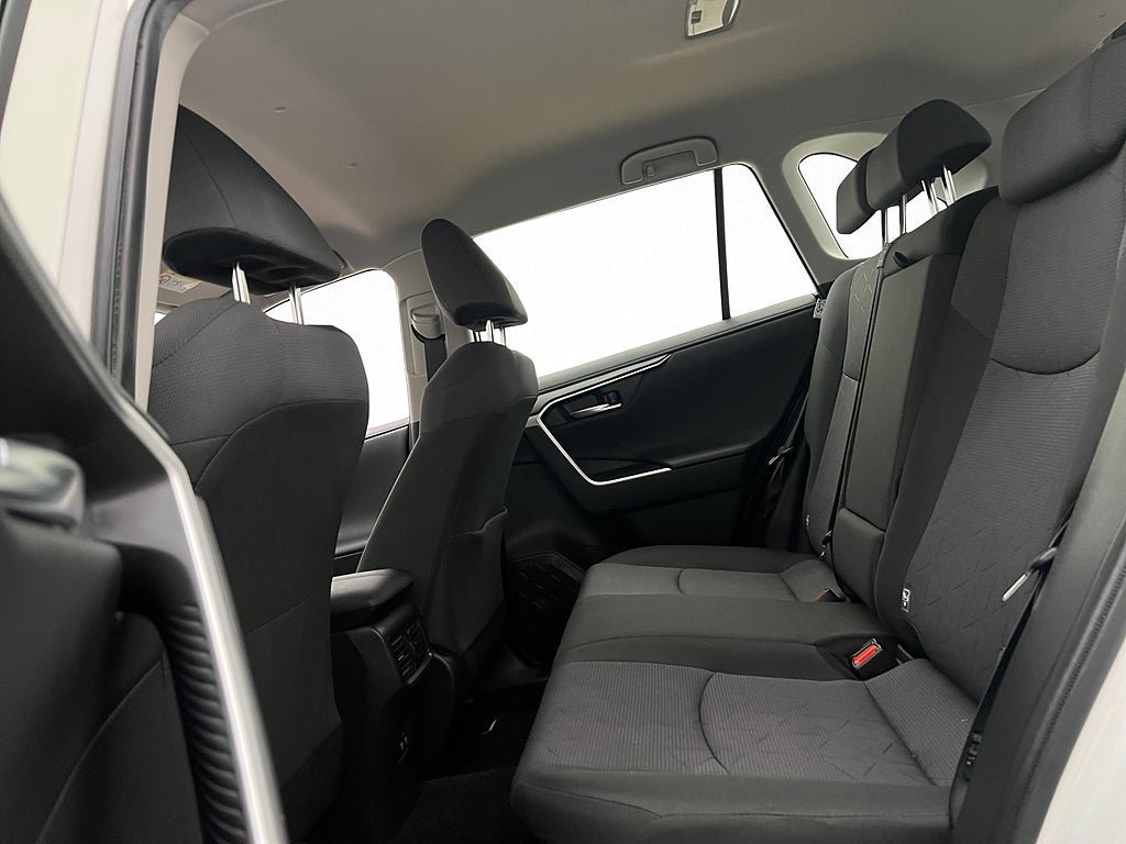 Vehicle Image 23