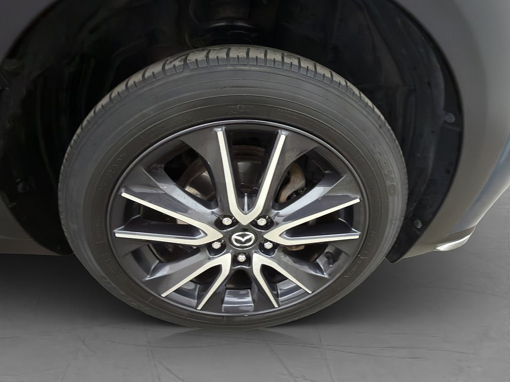 Vehicle Image 35