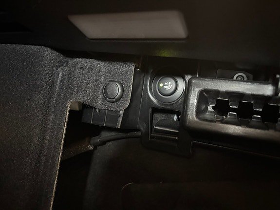 Vehicle Image 24