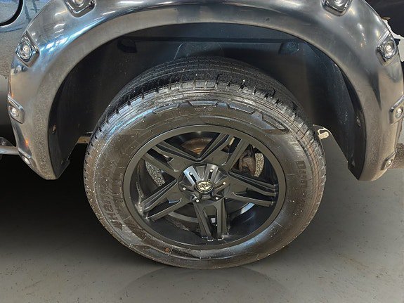 Vehicle Image 37