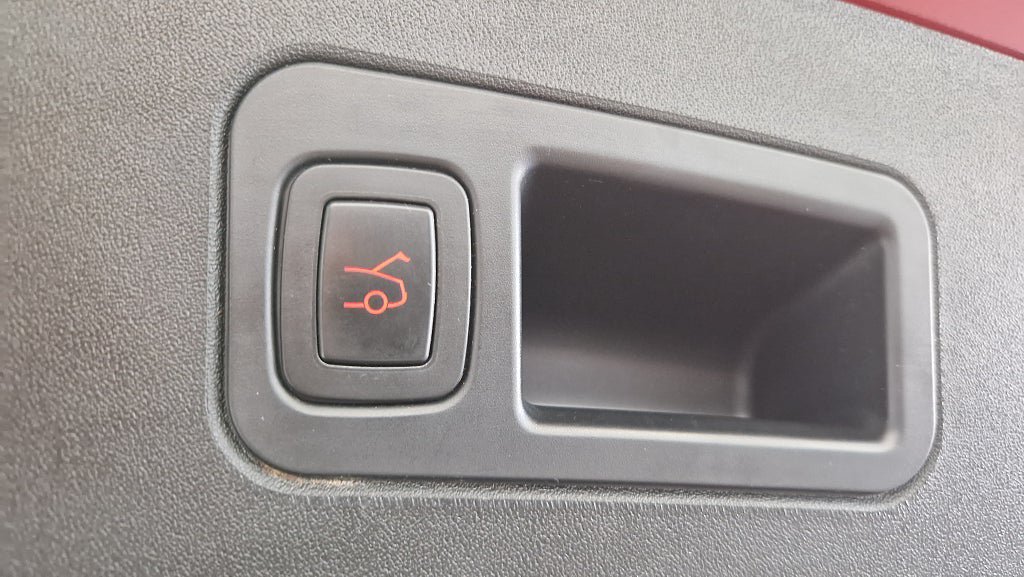 Vehicle Image 23