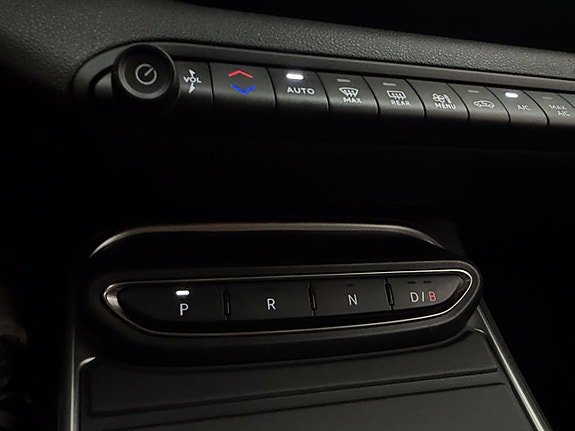 Vehicle Image 26
