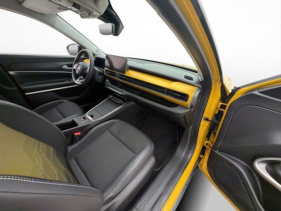 Vehicle Image 28