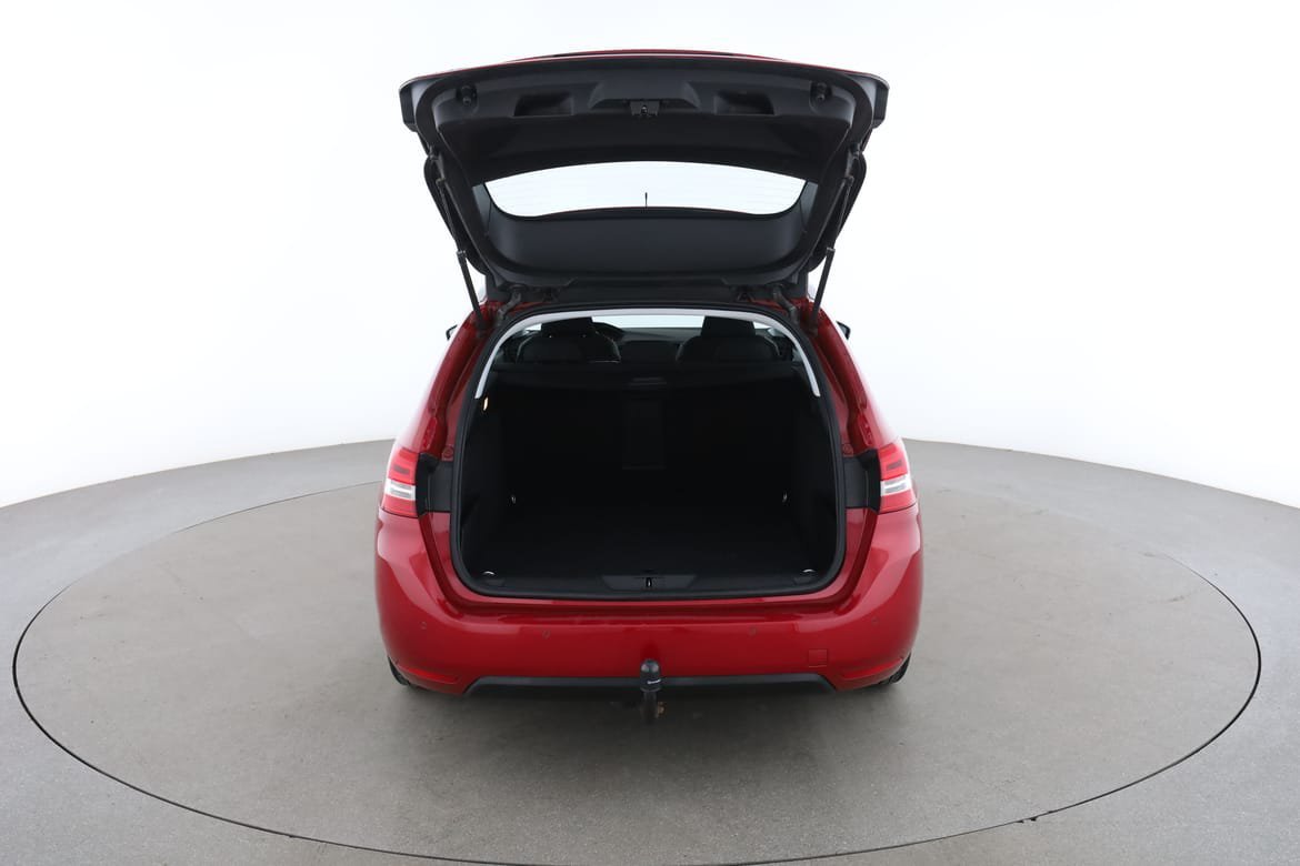 Vehicle Image 17
