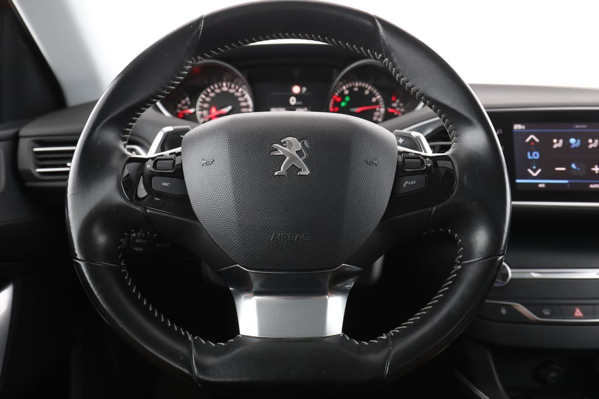 Vehicle Image 19