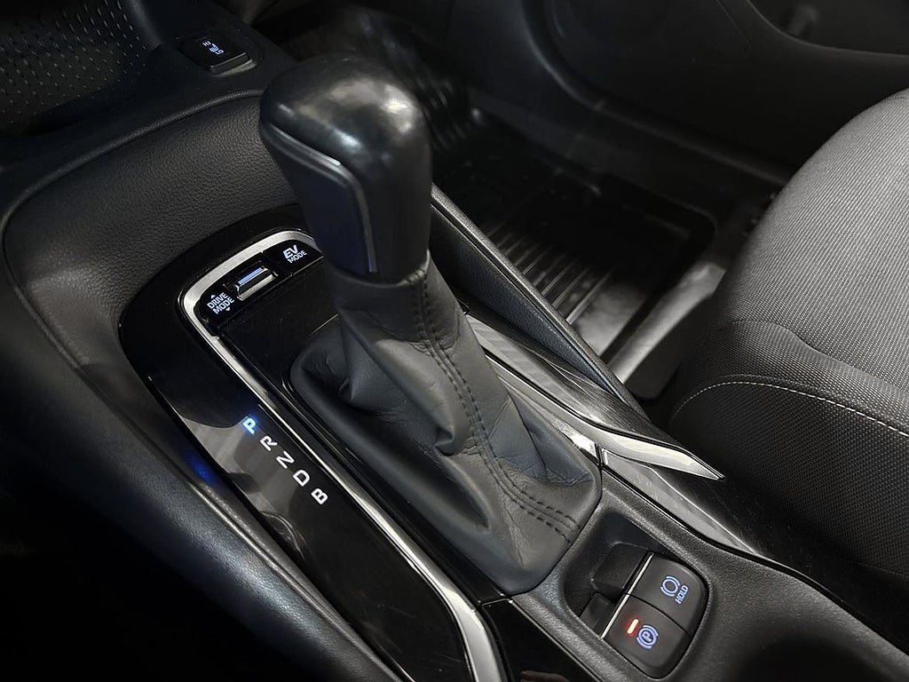 Vehicle Image 18