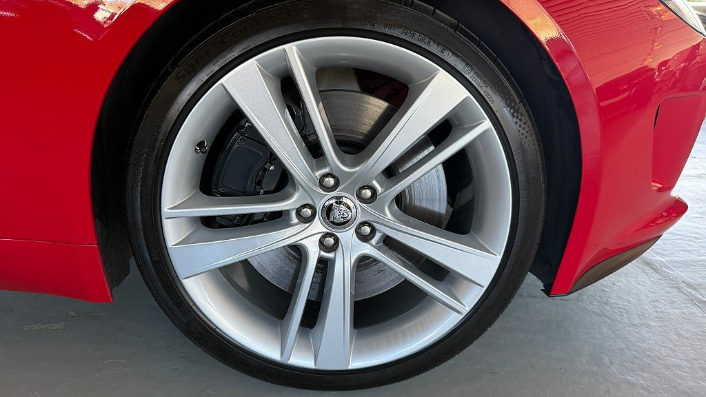 Vehicle Image 18