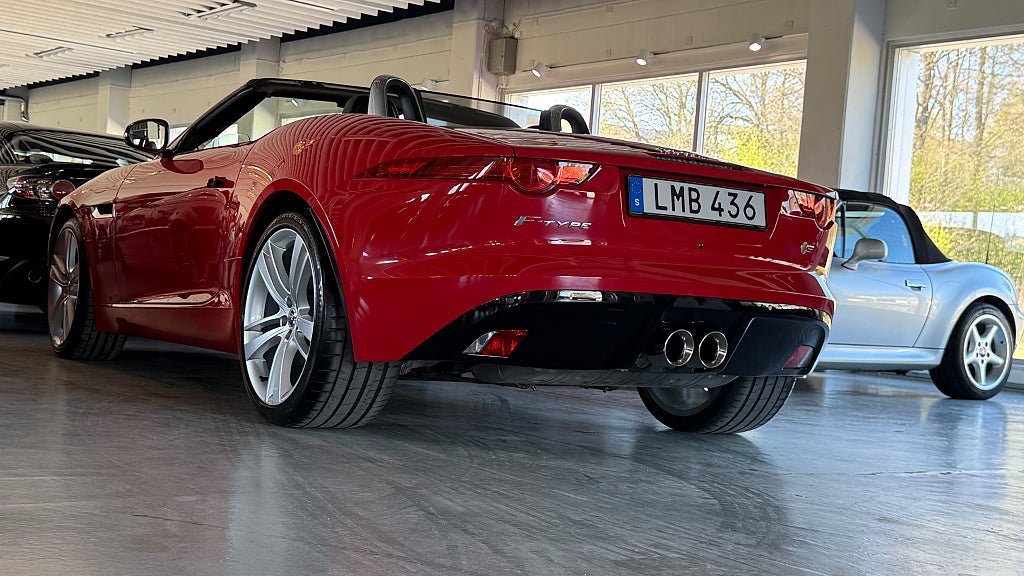 Vehicle Image 27