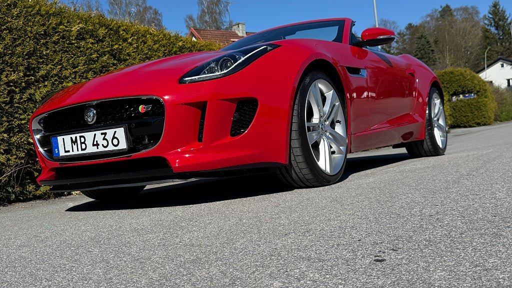 Vehicle Image 32