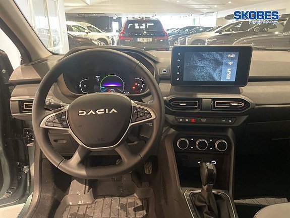 Vehicle Image 11