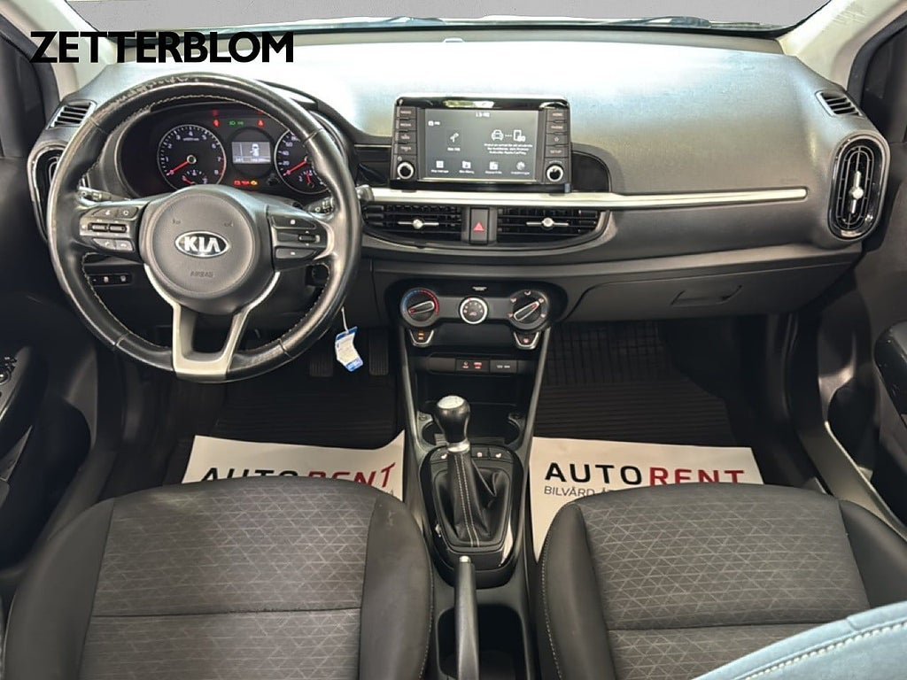 Vehicle Image 10