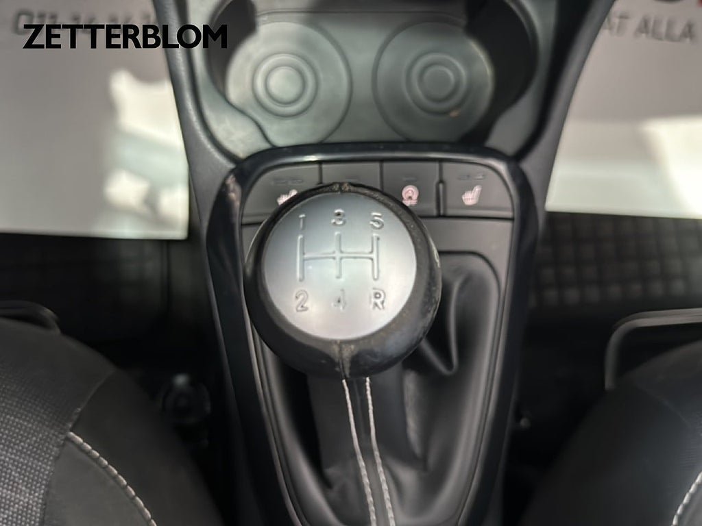 Vehicle Image 14