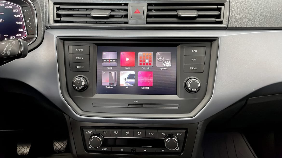 Vehicle Image 9