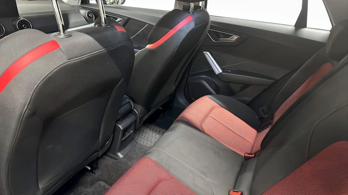 Vehicle Image 11