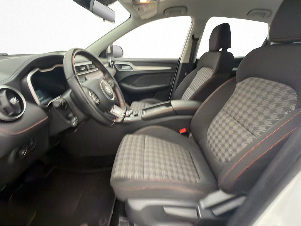 Vehicle Image 12
