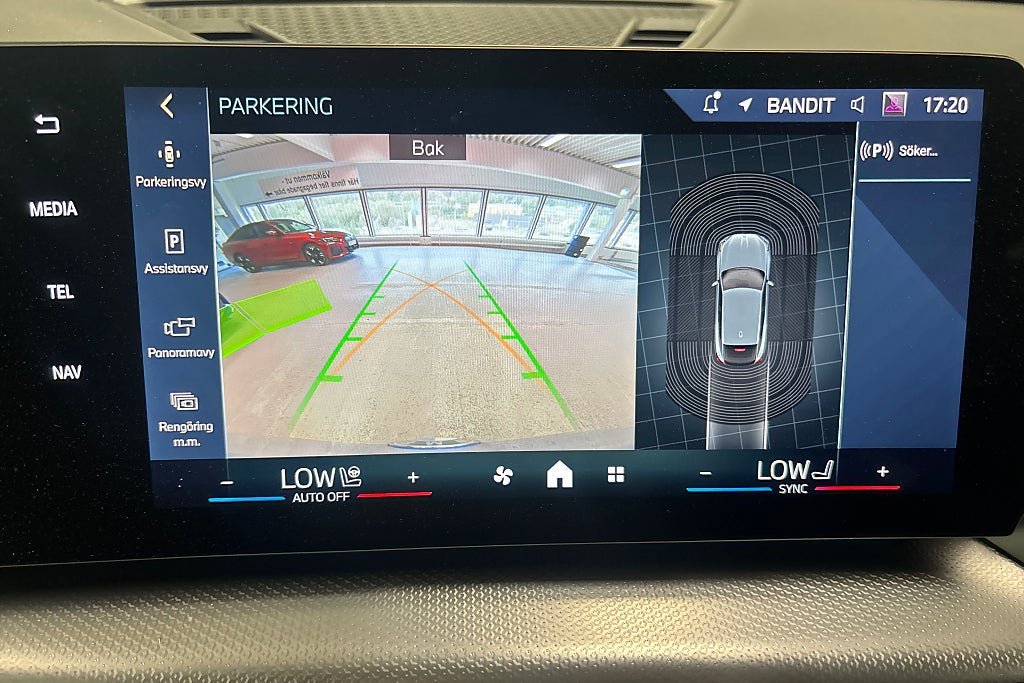 Vehicle Image 14