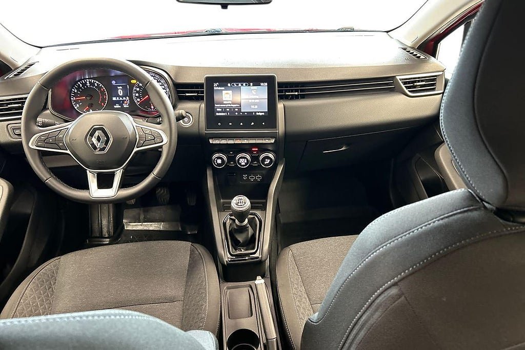 Vehicle Image 12