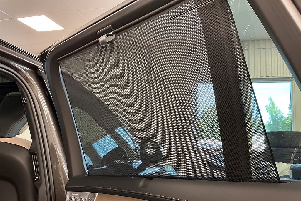 Vehicle Image 28
