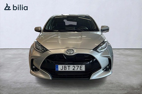 Vehicle Image 6