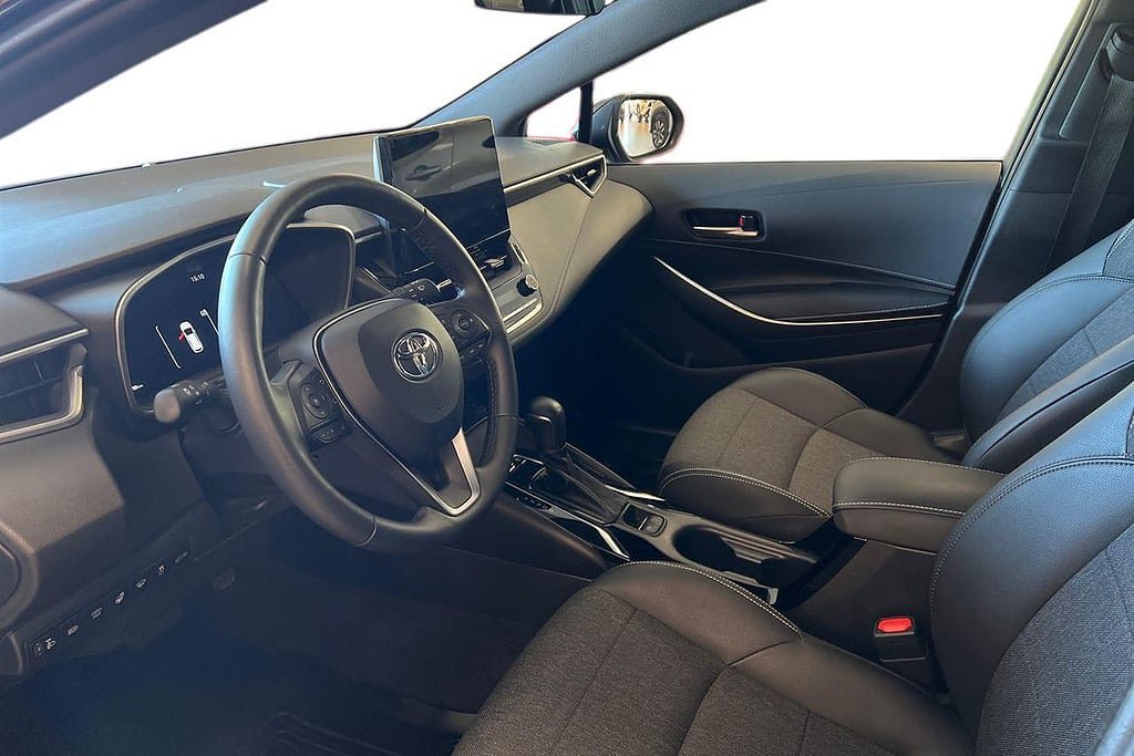 Vehicle Image 14