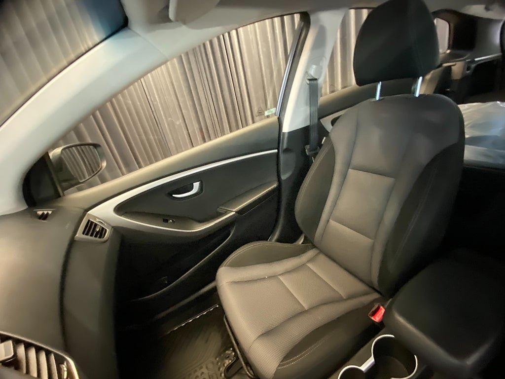 Vehicle Image 35