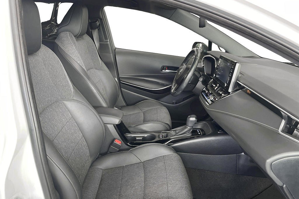 Vehicle Image 14