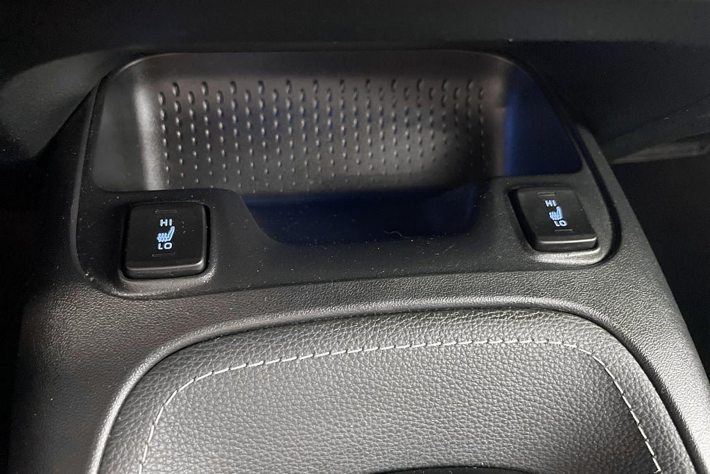 Vehicle Image 21