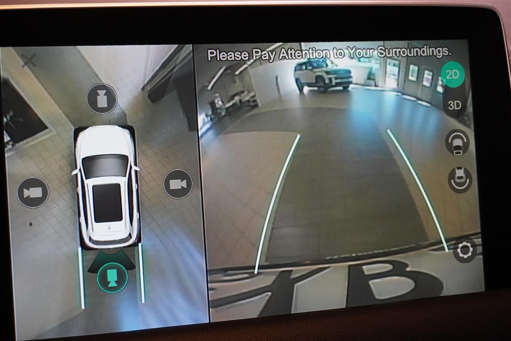 Vehicle Image 12