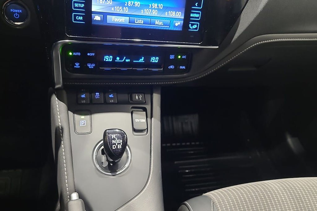 Vehicle Image 17