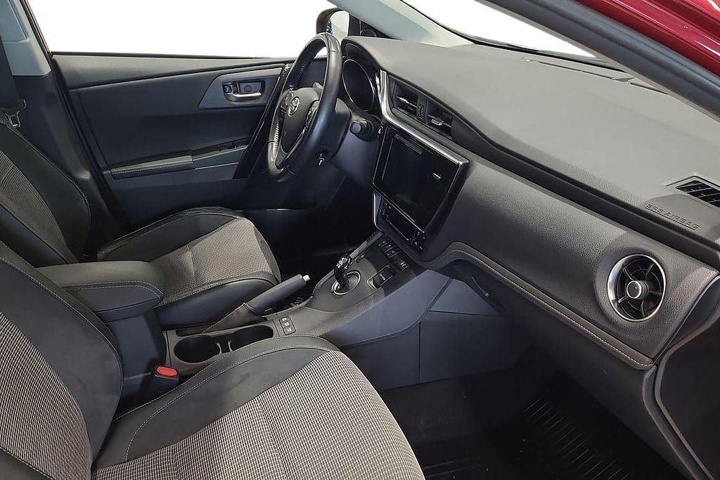 Vehicle Image 19