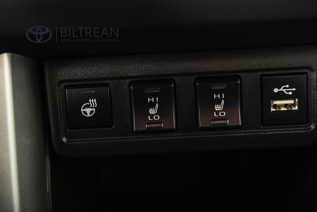 Vehicle Image 21