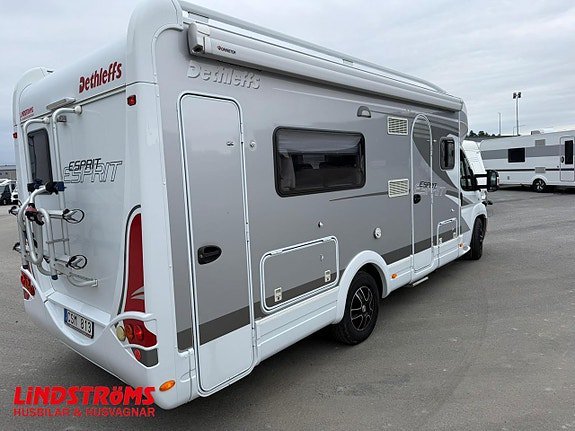 Vehicle Image 26