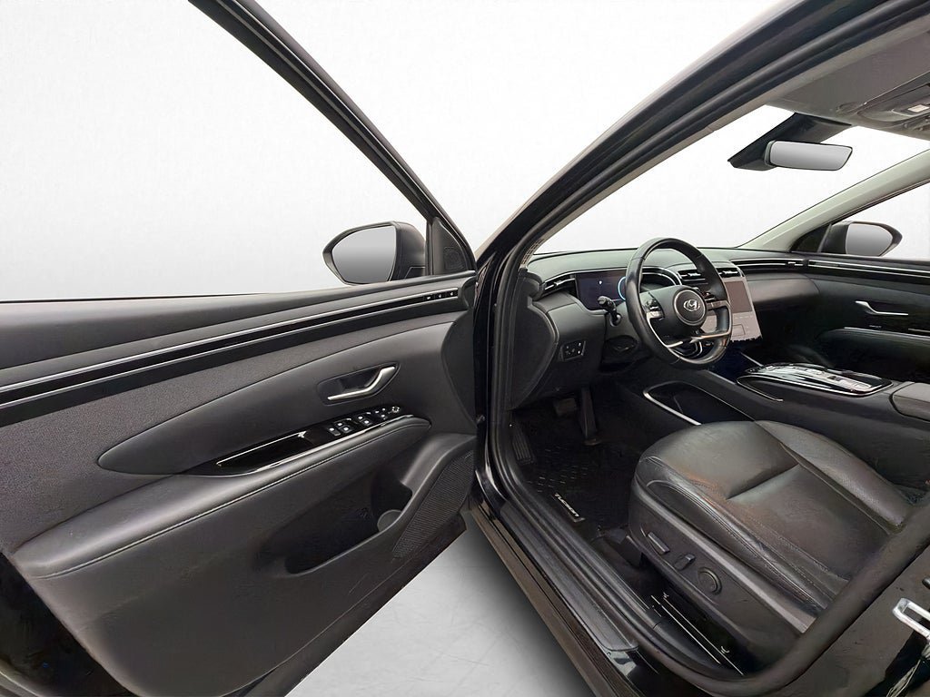 Vehicle Image 18