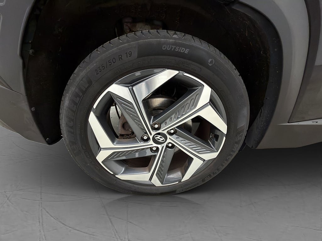 Vehicle Image 38