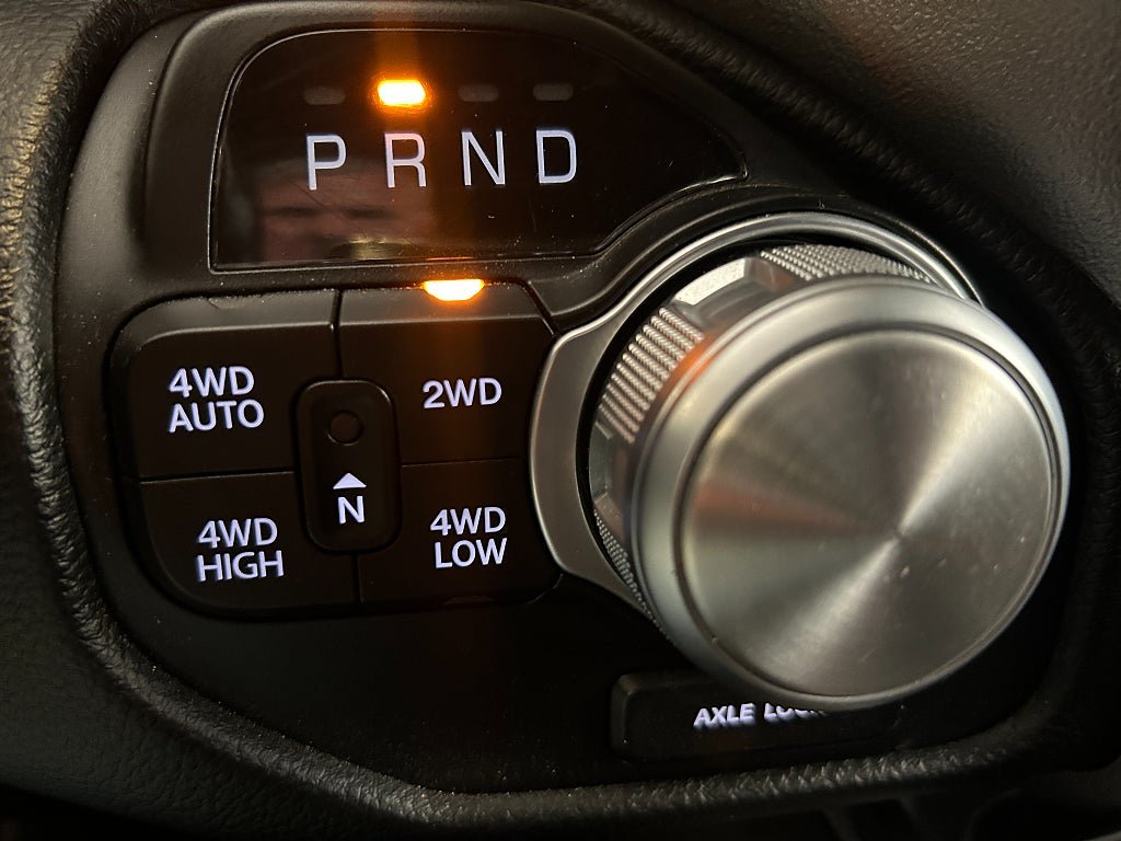 Vehicle Image 23
