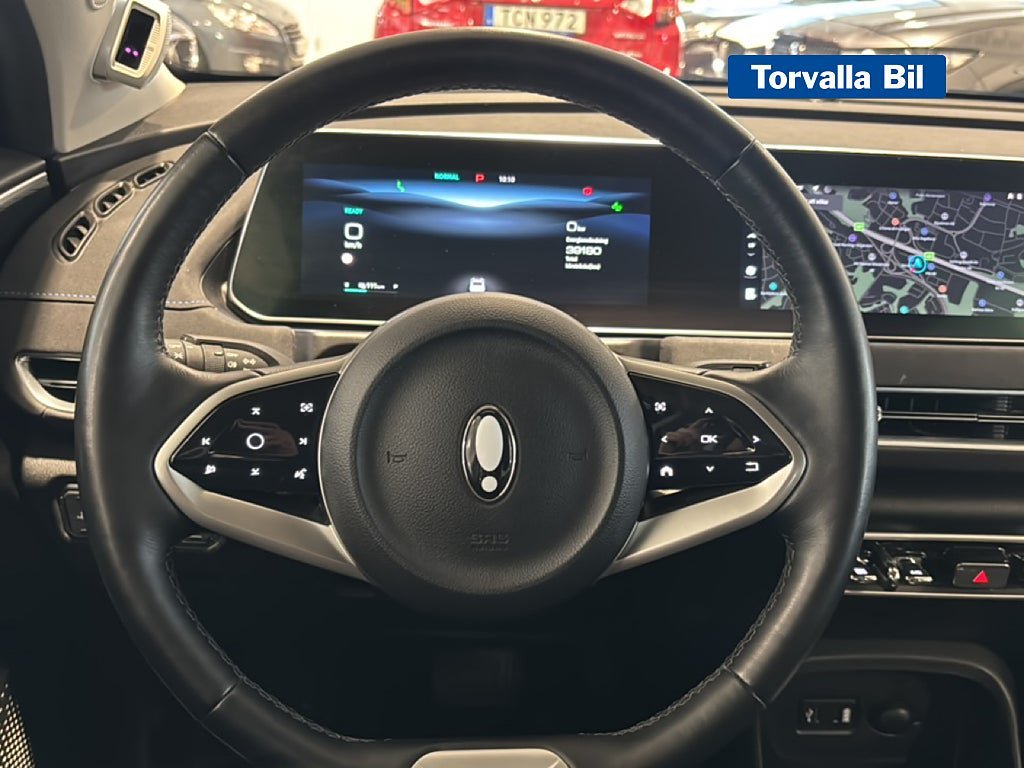 Vehicle Image 16
